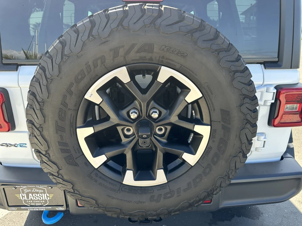 2024 Jeep JL Wrangler - Image 23 of 31