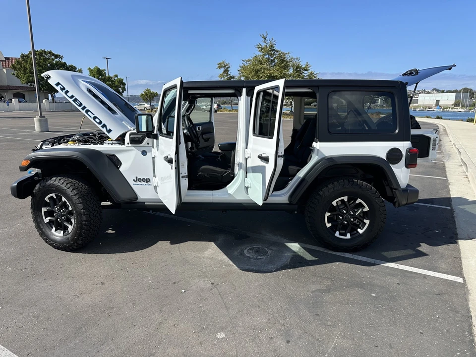 2024 Jeep JL Wrangler - Image 13 of 31
