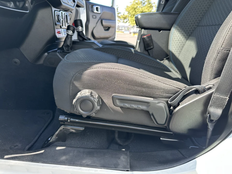 2024 Jeep JL Wrangler - Image 27 of 31