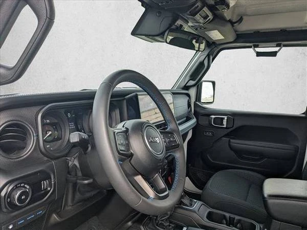 2024 Jeep JL Wrangler - Image 9 of 21