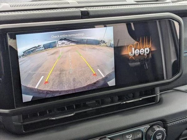 2024 Jeep JL Wrangler - Image 10 of 21