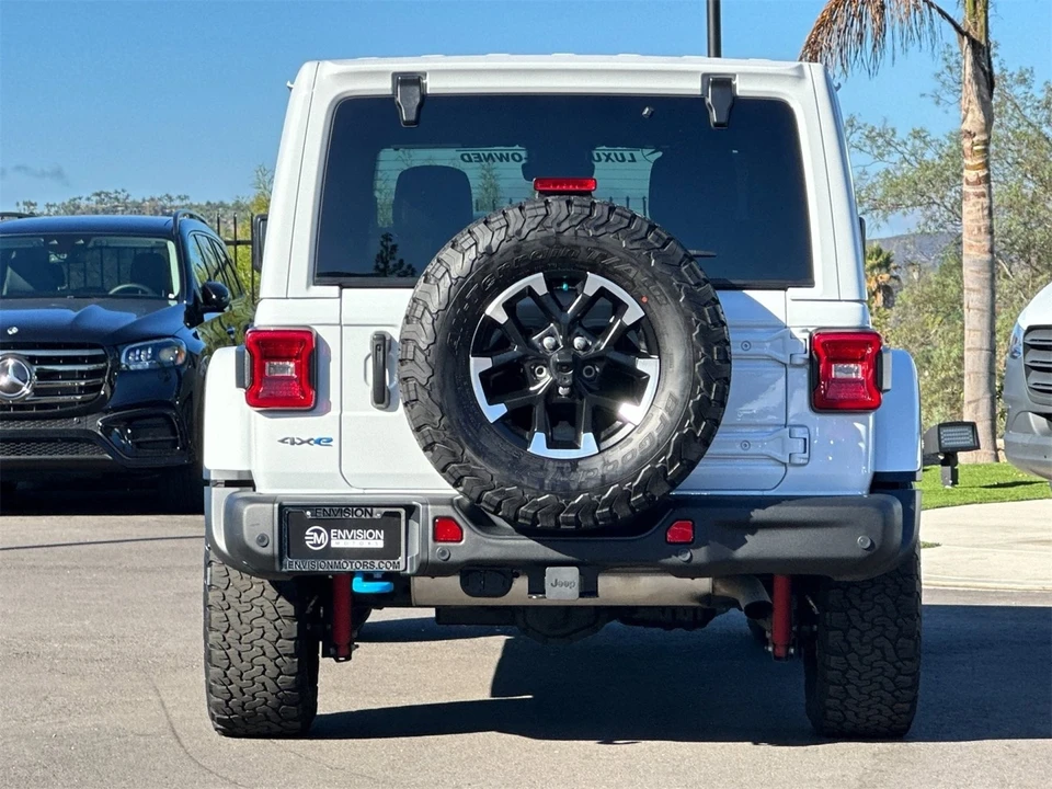 2024 Jeep JL Wrangler - Image 4 of 12