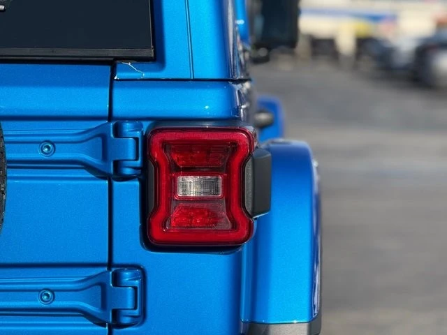 2024 Jeep JL Wrangler - Image 10 of 12
