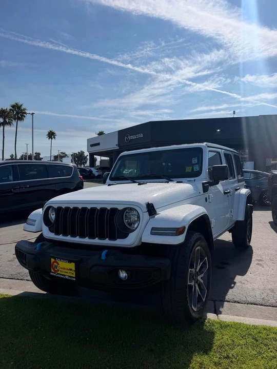 2024 Jeep JL Wrangler - Image 2 of 6
