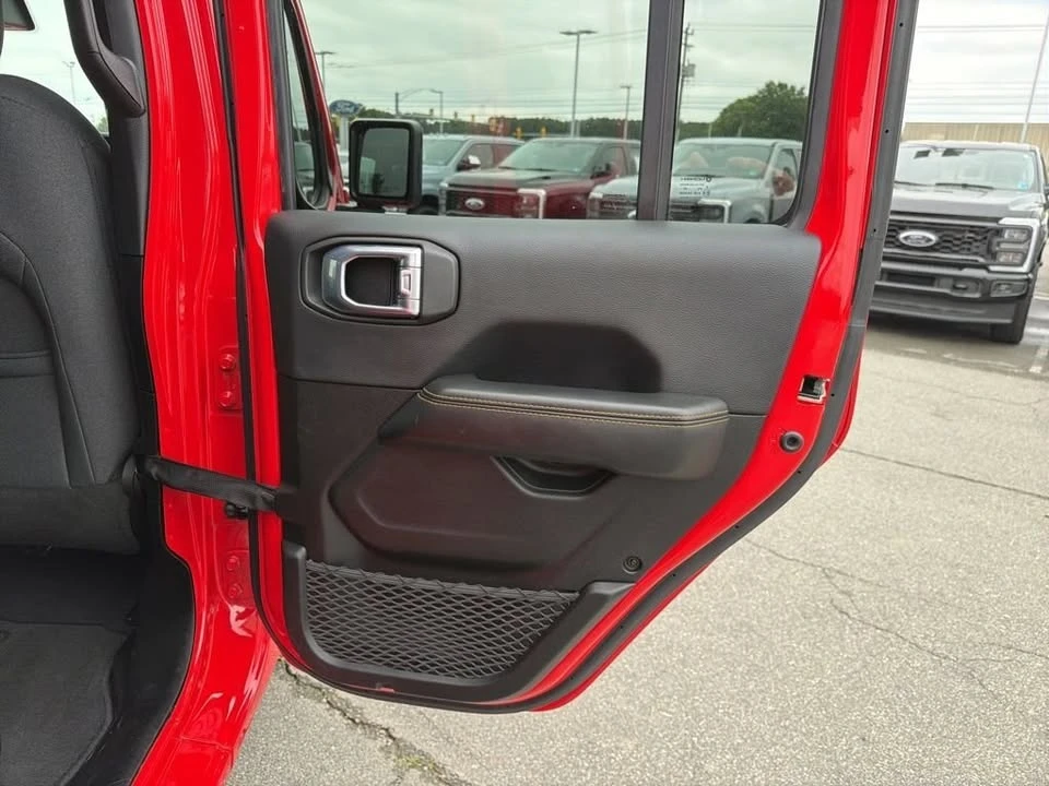 2024 Jeep JL Wrangler - Image 18 of 18