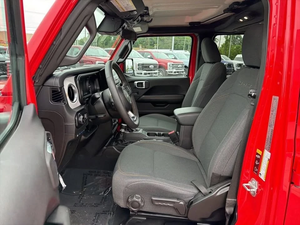 2024 Jeep JL Wrangler - Image 10 of 18