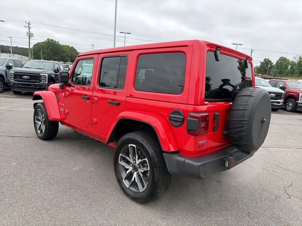 2024 Jeep JL Wrangler - Image 5 of 18
