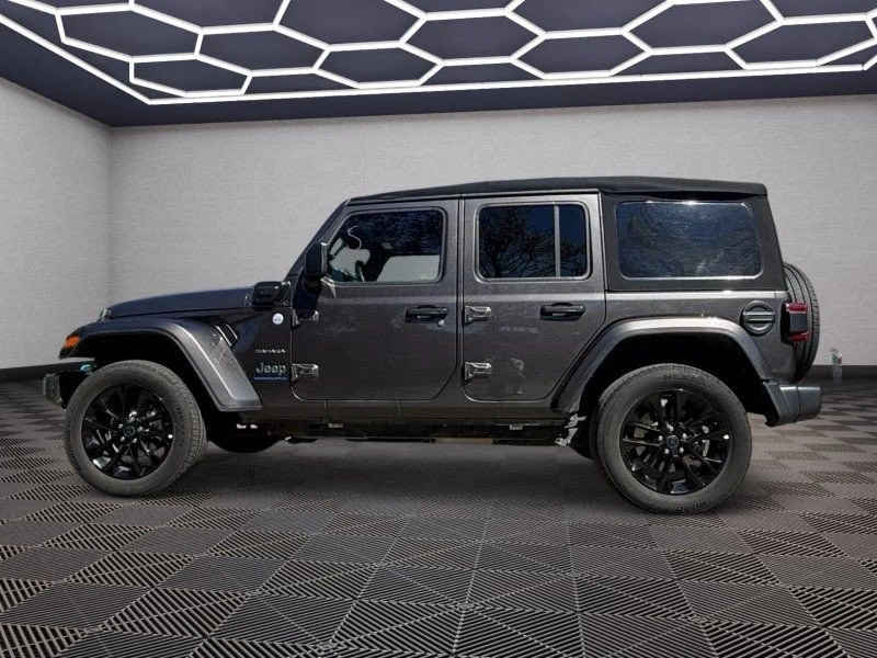 2024 Jeep JL Wrangler - Image 17 of 20