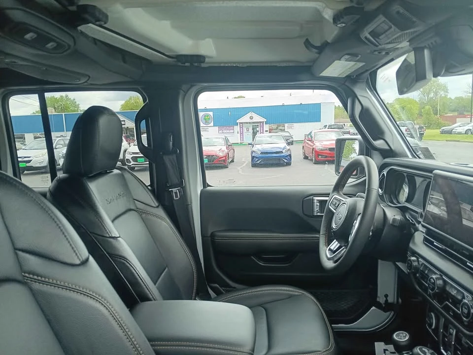 2024 Jeep JL Wrangler - Image 6 of 7