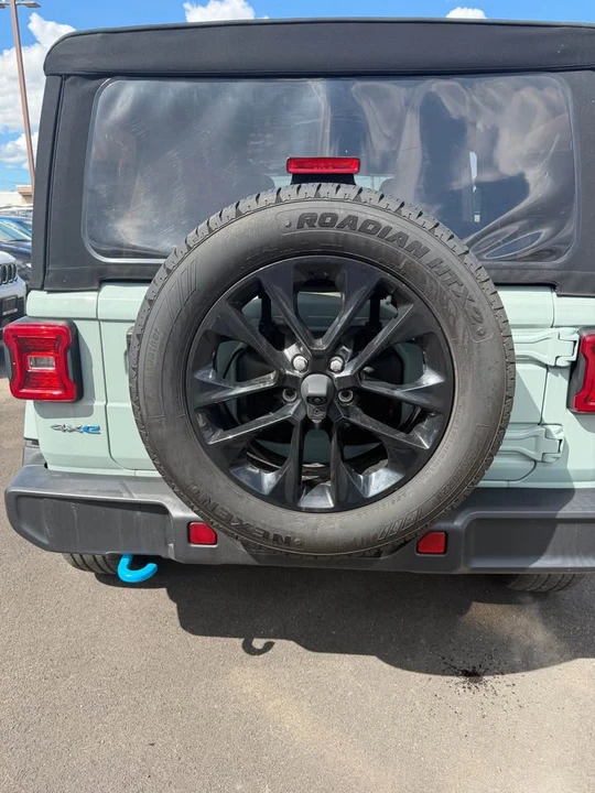 2024 Jeep JL Wrangler - Image 5 of 10
