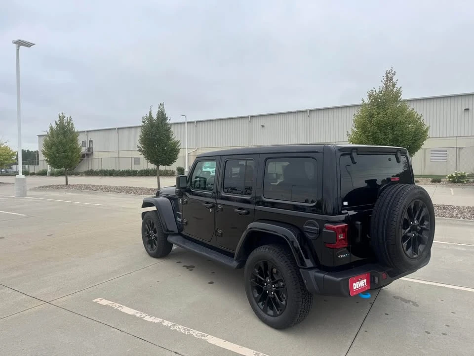 2024 Jeep JL Wrangler - Image 3 of 11