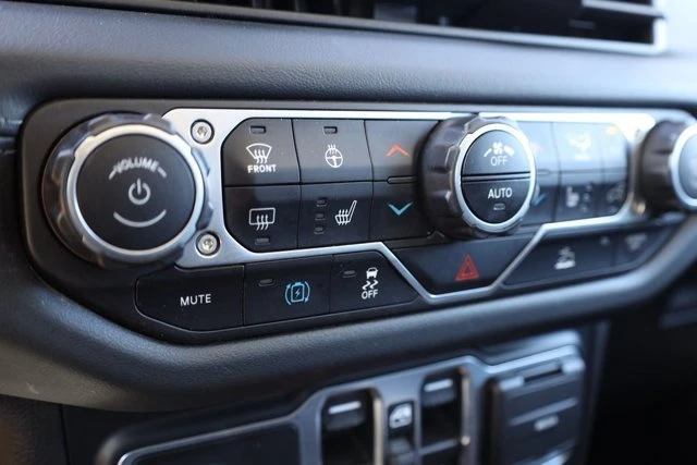 2024 Jeep JL Wrangler - Image 16 of 20