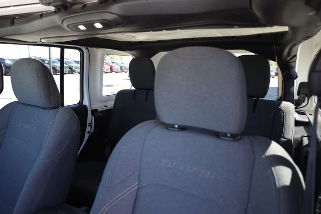 2024 Jeep JL Wrangler - Image 17 of 20