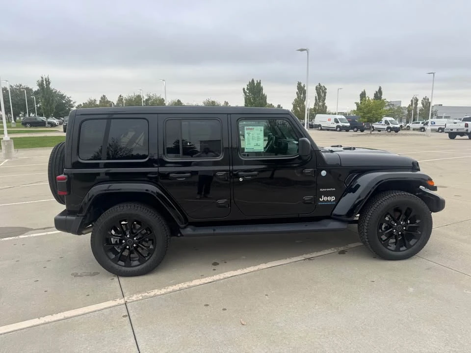 2024 Jeep JL Wrangler - Image 6 of 11