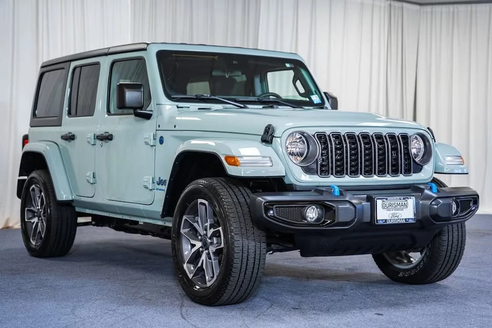2024 Jeep JL Wrangler - Image 6 of 6