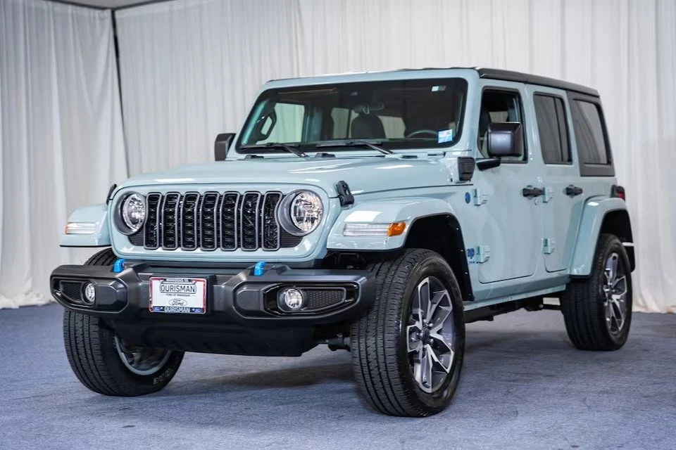 2024 Jeep JL Wrangler - Image 4 of 6