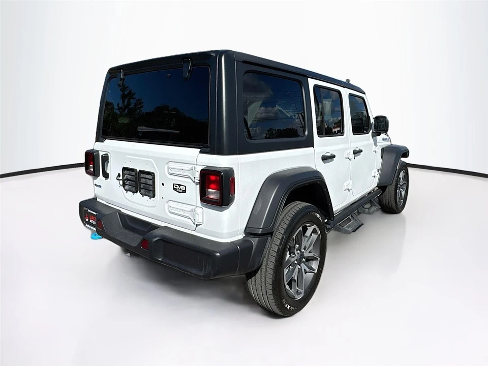 2024 Jeep JL Wrangler - Image 7 of 15