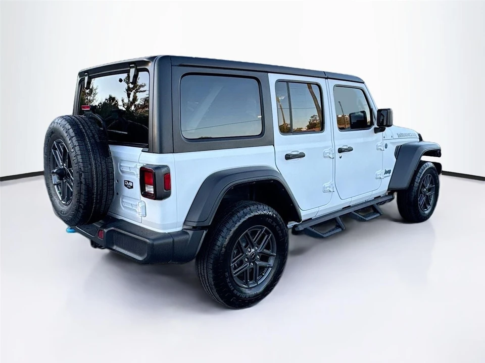 2024 Jeep JL Wrangler - Image 7 of 21