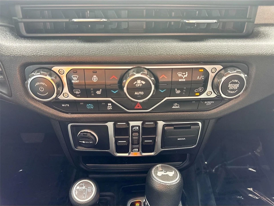 2024 Jeep JL Wrangler - Image 14 of 21