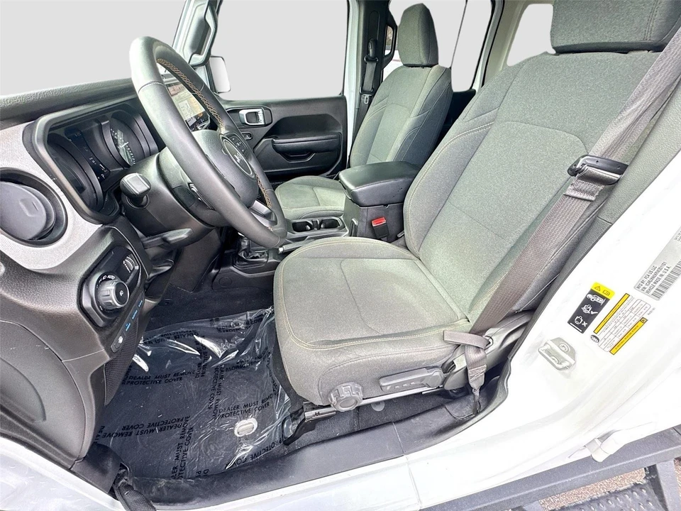 2024 Jeep JL Wrangler - Image 17 of 21