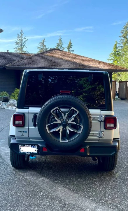 2024 Jeep JL Wrangler - Image 4 of 8