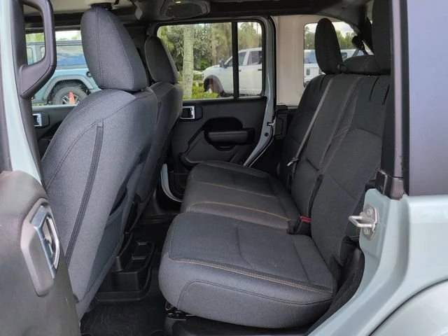 2024 Jeep JL Wrangler - Image 14 of 19