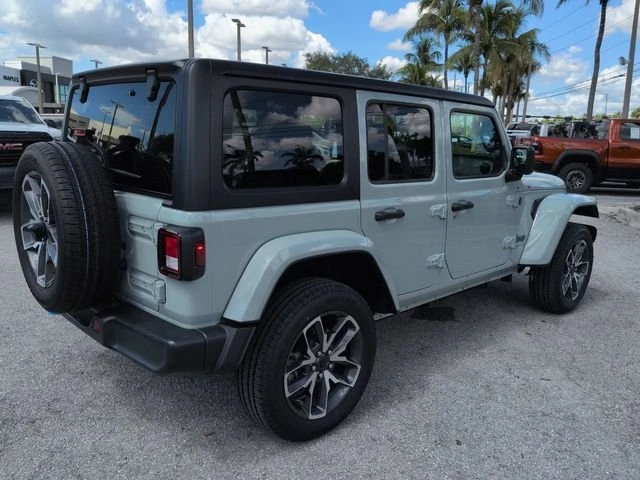 2024 Jeep JL Wrangler - Image 5 of 19