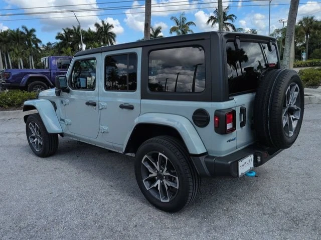 2024 Jeep JL Wrangler - Image 7 of 19