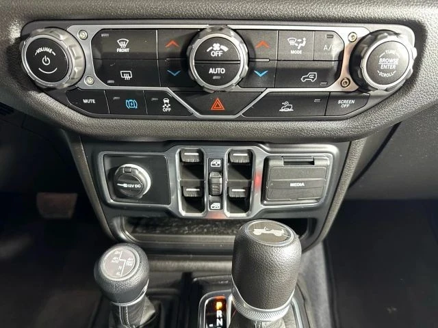 2024 Jeep JL Wrangler - Image 19 of 21