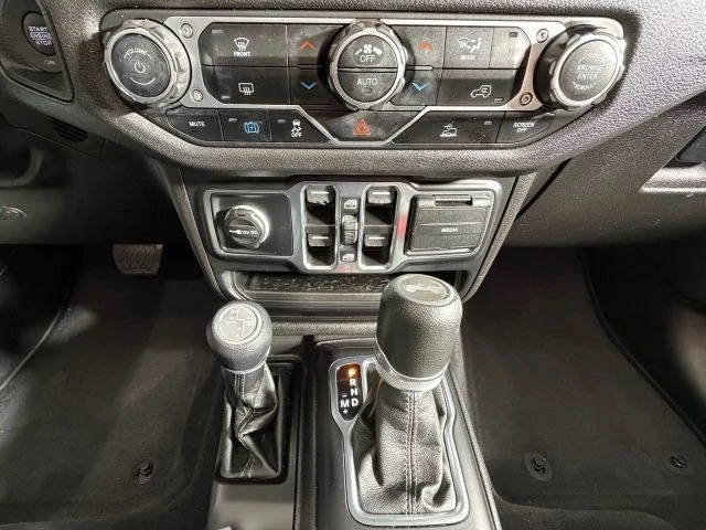 2024 Jeep JL Wrangler - Image 19 of 21