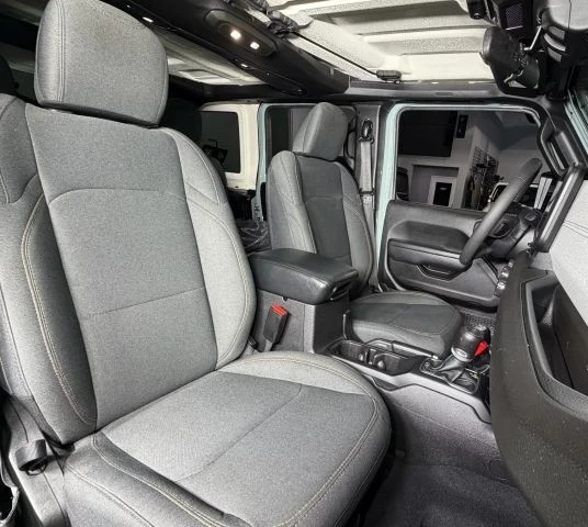 2024 Jeep JL Wrangler - Image 15 of 21