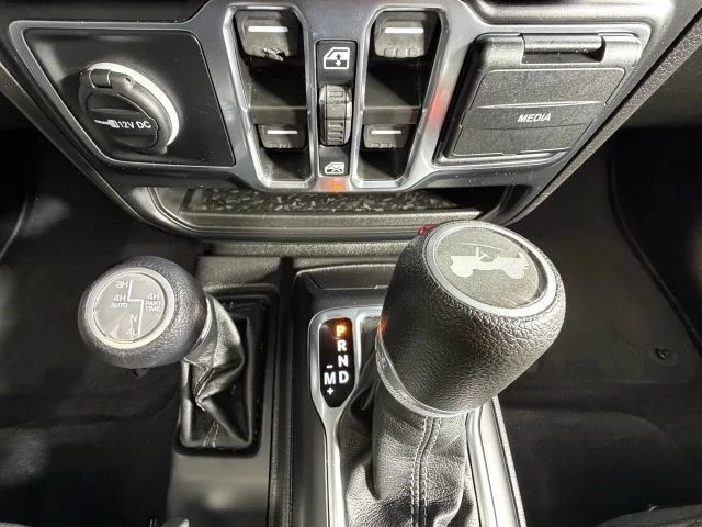2024 Jeep JL Wrangler - Image 20 of 21