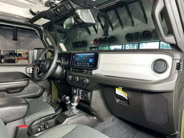 2024 Jeep JL Wrangler - Image 16 of 21