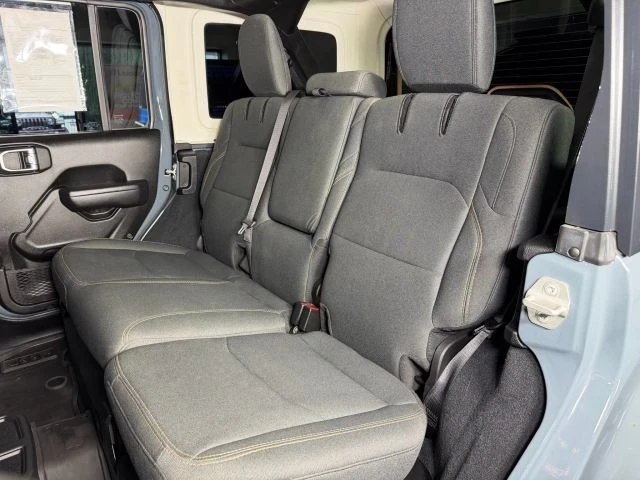 2024 Jeep JL Wrangler - Image 14 of 21