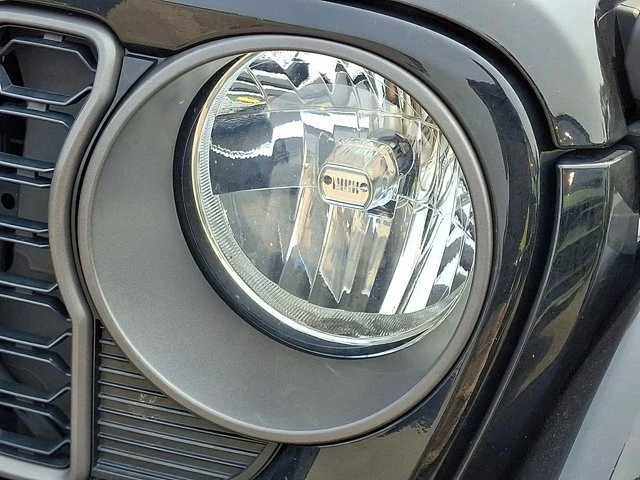 2024 Jeep JL Wrangler - Image 3 of 4
