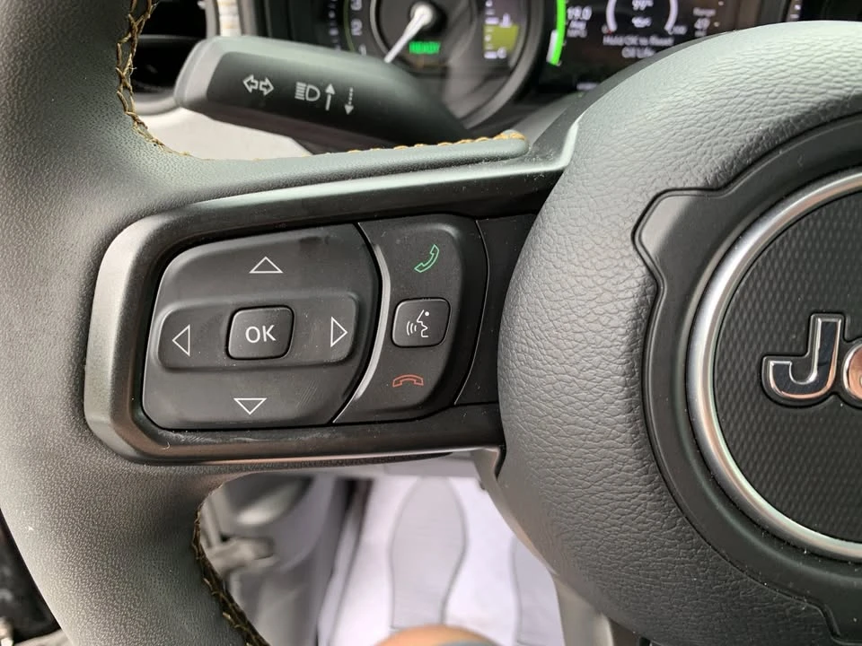 2024 Jeep JL Wrangler - Image 18 of 20