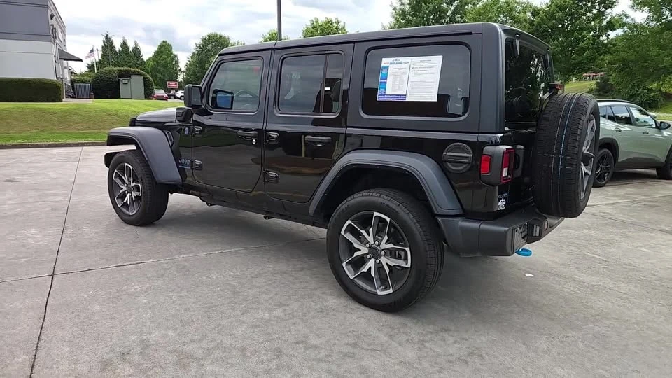 2024 Jeep JL Wrangler - Image 2 of 20