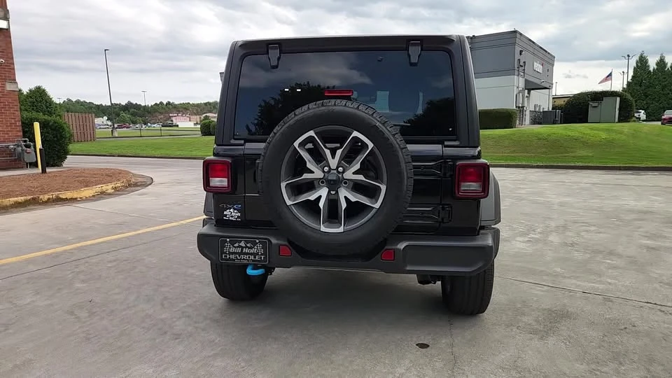 2024 Jeep JL Wrangler - Image 8 of 20