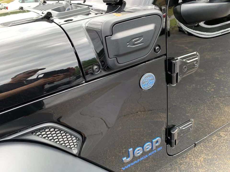 2024 Jeep JL Wrangler - Image 9 of 20