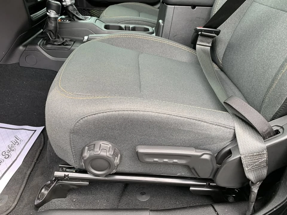 2024 Jeep JL Wrangler - Image 14 of 20
