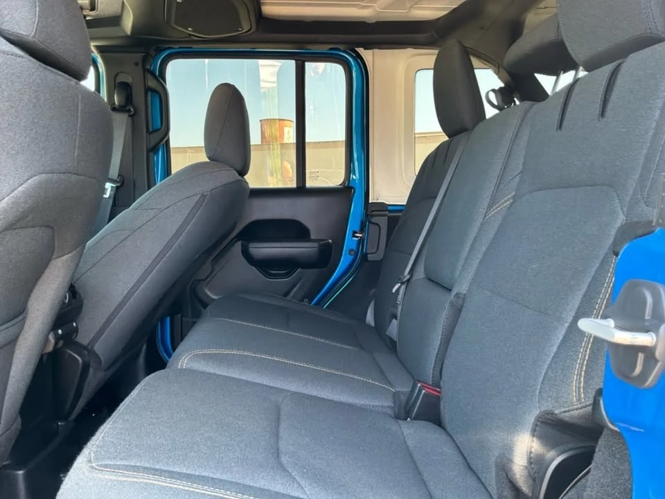 2024 Jeep JL Wrangler - Image 19 of 20