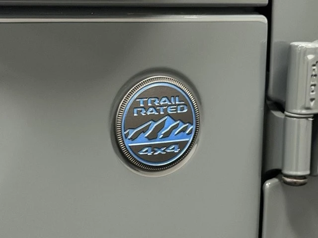 2024 Jeep JL Wrangler - Image 10 of 12