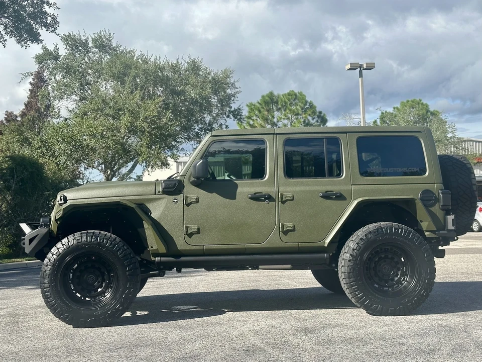 2024 Jeep JL Wrangler - Image 5 of 21
