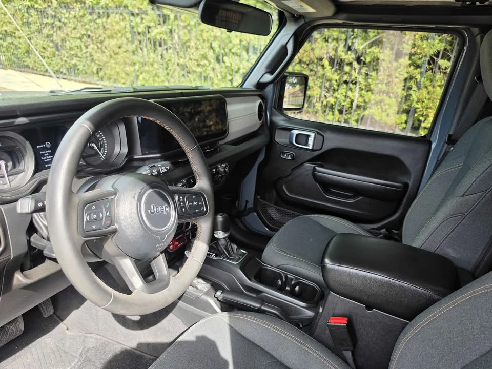 2024 Jeep JL Wrangler - Image 9 of 12