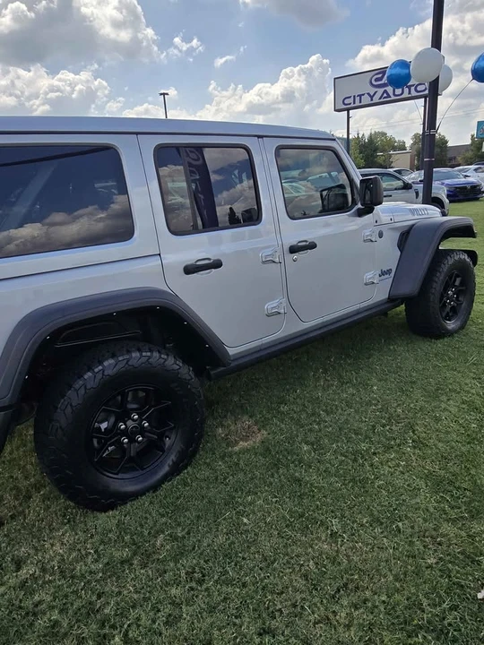 2024 Jeep JL Wrangler - Image 3 of 7