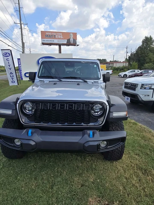 2024 Jeep JL Wrangler - Image 2 of 7