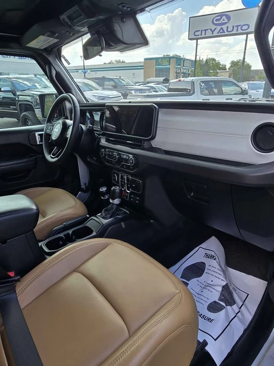 2024 Jeep JL Wrangler - Image 6 of 7