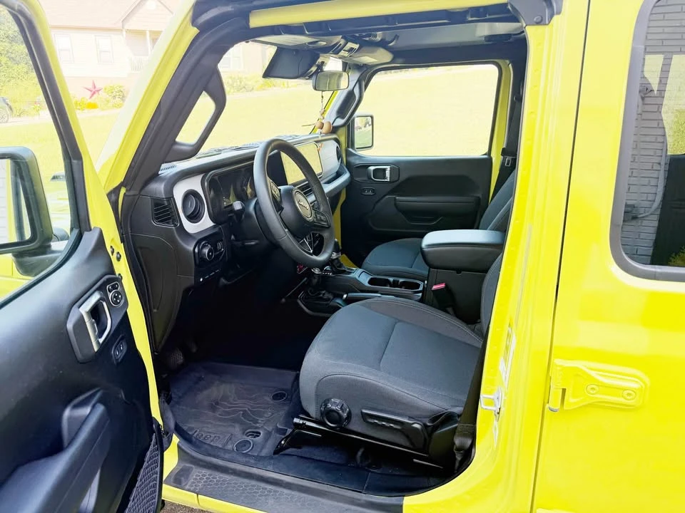 2024 Jeep JL Wrangler - Image 7 of 16
