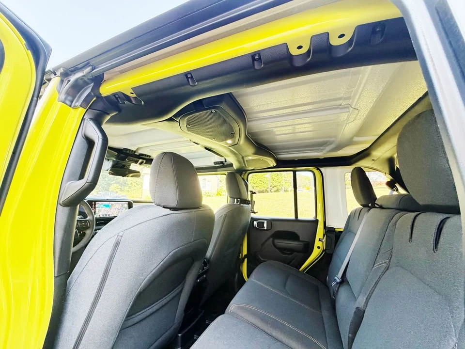 2024 Jeep JL Wrangler - Image 15 of 16