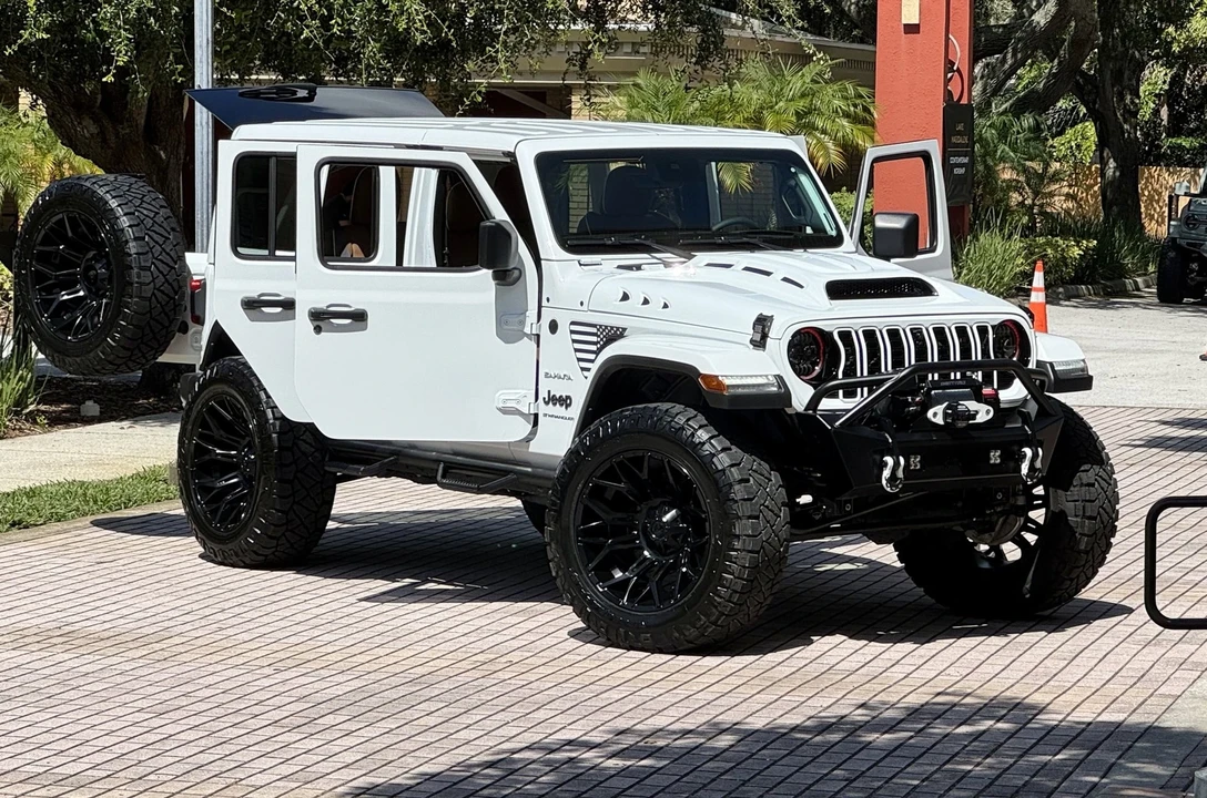 2024 Jeep JL Wrangler - Image 4 of 21